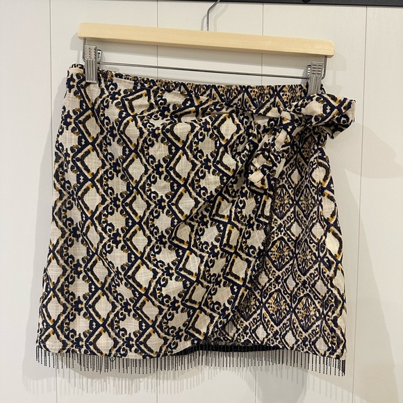 Zara mini skirt - Picture 2 of 4